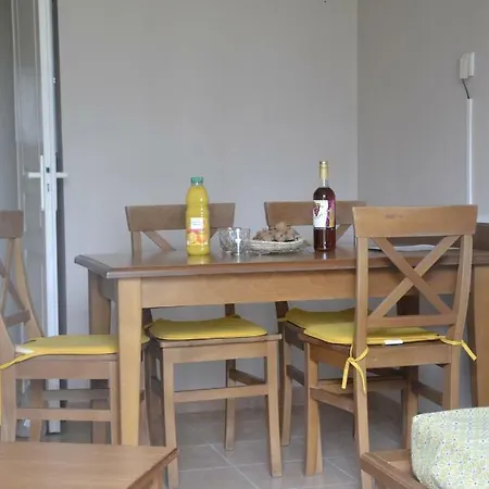 Maison Ideale Pour De Belle Vacance Avec Piscine *